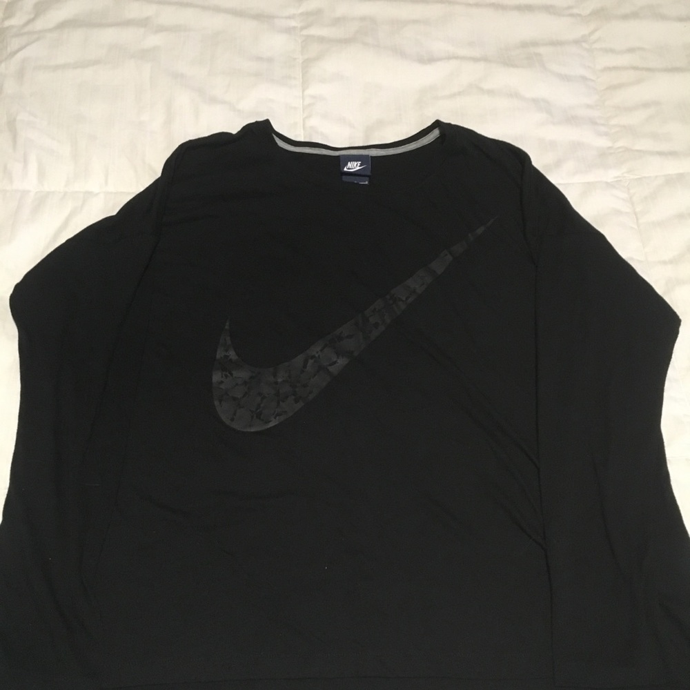Lot of 3 Nike Women’s Long Sleeve T shirts